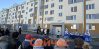 Ключи от новых квартир вручили переселенцам из аварийного фонда в Володарске - ИА Нижний сейчас