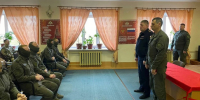 Начальник Управления Росгвардии по Пермскому краю представил личному составу СОБР «Стрелец» нового командира - Росгвардия