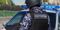 Ссора с друзьями довела до топора: в Саракташе Росгвардия скрутила 17-летнего подростка, крушившего собственный дом - Комсомольская Правда