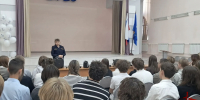 В ивановской школе № 41 прошел «Урок мужества»: старшеклассникам рассказали о БПЛА и обучении в вузах Росгвардии - Росгвардия