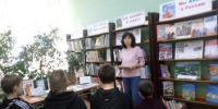 Библиотека №7 «Сказочный мир Владимира Даля», беседа у выставки. - ЦБС г. Саратова