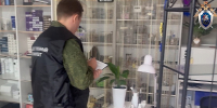 В салоне красоты Анапы мужчина напал с ножом на парикмахера - Юг России