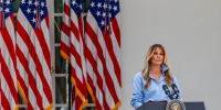 Fox News: Путин в письме Мелании Трамп поддержал ее посредничество в Алешках - M24.Ru