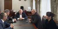 Первый заместитель Председателя Народного Собрания КЧР Хызыр Чеккуев провел рабочую встречу с делегацией Совета Зеленчукского района - Народное Собрание