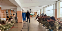 Экскурсия в ОМОН: магаданские лицеисты заглянули в будни спецназа - Kolyma.Ru