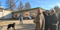 Побывали в дежурной части, у кинологов и в музее. Восьмиклассники из 10‑й школы побывали в полиции Артемовского - Газета Егоршинские Вести
