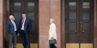 В мэрии Уфы проиндексировали оклады чиновников – за счет сокращения премий - Комсомольская правда
