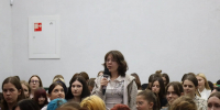 Актриса Ольга Смирнова рассказала томским студентам о литературе и кино - Департамент образования