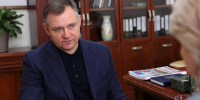 Юрий Слюсарь и Татьяна Юшковская обсудили оснащение школы №19 (видео) - Октябрьский район