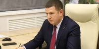 Министр имущественных и земельных отношений Белгородской области Виталий Кутоманов провёл личный приём граждан на территории нашего округа. - Краснояружский район