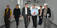 Глава Сочи Андрей Прошунин проинспектировал строительство нового блока начальной школы в Горном Лоо - Администрация г. Сочи