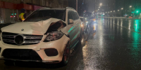 В Красноярске водитель Mercedes после смертельного ДТП уехал с места аварии. За год его 33 раза штрафовали - Наш Красноярский край