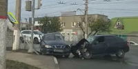 На проспекте Победы в Симферополе произошло ДТП - Vesti-Sevastopol.Ru