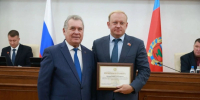 Гендиректор Сибирской медиагруппы Андрей Абрамов награжден Почетной грамотой АКЗС - Сетевое издание Толк