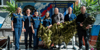 Брянские осужденные изготовили маскировочные сети для бойцов СВО - БрянскToday.Ru