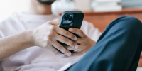Эксперты рассказали, как безопасно хранить старый смартфон - ОТВ
