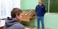 Олег Мельниченко посетил учебное заведение в рамках рабочей поездки в Сосновоборский район. - Минобрнауки