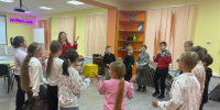 Увлекательная программа «Играй, танцуй, узнавай Кулебаки» - Ура, каникулы! - ЦБС г. Кулебаки