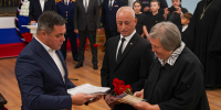 По партпроекту «Историческая память» в Калининграде передали родственникам останки второго члена экипажа Ил-2, найденного поисковиками - Единая Россия