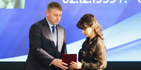 Александр Шуваев передал награды семьям погибших героев - Сетевое издание Ивня онлайн