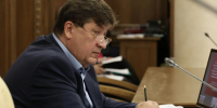 Депутаты Белгородской областной Думы готовятся к предстоящему заседанию регионального парламента - Областная Дума