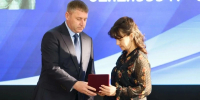 Александр Шуваев передал 31 госнаграду семьям погибших героев - Сетевое издание Знамя 31