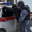 В Мирном мужчина с игрушечным пистолетом пытался ограбить бар: злоумышленник требовал алкоголь - ИА SakhaTime