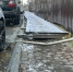 В Южно-Сахалинске вывели шланг со стройки и сливали воду прямо на дорогу - News.Astv.Ru