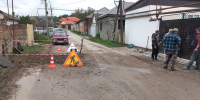 Утечка воды на улице Расула Гамзатова в селе Новолакское Новолакского района устранена: водоснабжение восстановлено - Сетевое издание Голос времени