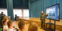 Урок мужества от героя спецоперации: в гимназии № 25 побывал необычный педагог - Администрация г. Благовещенск