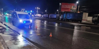 Крымчанин перебегал дорогу в неположенном месте и попал под машину скорой помощи - Комсомольская Правда