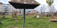 Прокуратура обнаружила заброшенную детскую площадку в костромском райцентре - ГТРК Кострома