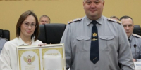 Начальник УФСИН вручил сотрудникам и работникам заслуженные награды - УФСИН
