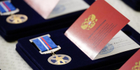 Валентина Матвиенко вручила медаль юному петербуржцу, спасшему двух девочек - Spbdnevnik.ru