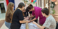 В Центре культурного развития села Таврово имени Юрия Михайловича Куценко прошёл сеанс арт-терапии. - Администрация Белгородского района