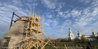 Мельница-шатровка в «Витославлицах» вновь закрутилась после ремонта - 53news.Ru