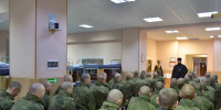 Благочинный Кулебакского округа посетил воинскую часть и побеседовал с военнослужащими - Выксунская епархия