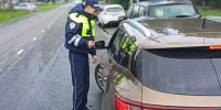 Инспектор ГАИ остановил автомобиль для проверки - Петрозаводск говорит