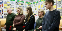 В школе в Приозерске открыли стенд в память о выпускниках, погибших на СВО - ЛенТВ24