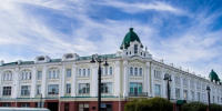 Профессора Новикова наградили при проводах с президентства в ОмГМУ - Комсомольская Правда
