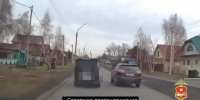 «Сильно торопился, раскаиваюсь»: «шашечника» за опасные маневры в Абакане наказали кучей штрафов - Абакан 24