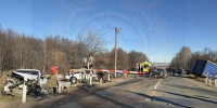 Пять человек пострадали в массовом ДТП на переезде в Татарстане - M24.Ru