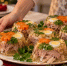 Обычным холодцом гостей уже не удивить: готовим из 3 видов мяса и подаём необычно – на новогоднем столе выглядит празднично - Prochepetsk.ru