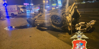 Один человек погиб при столкновении легковушки с грузовиком в Подмосковье - M24.Ru